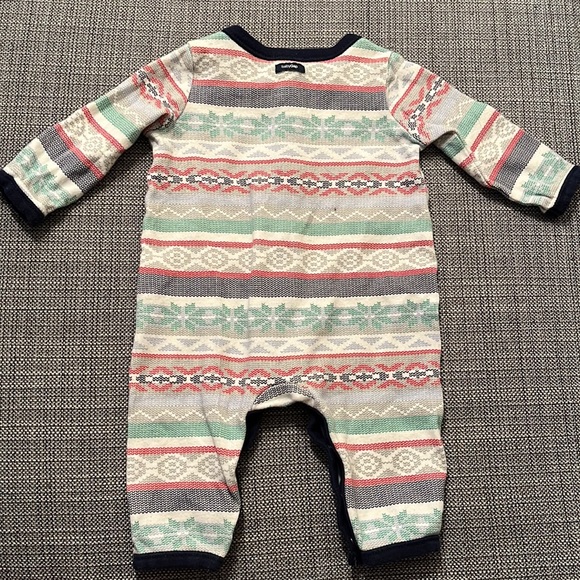 Baby Gap Sleeper - Picture 3 of 5